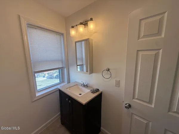 $649,000 | 9 Broadway, Schenectady, NY 12305