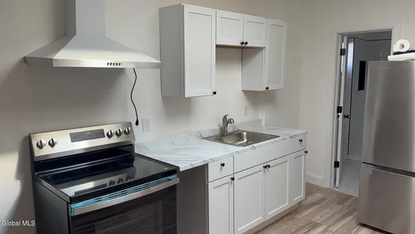 $649,000 | 9 Broadway, Schenectady, NY 12305