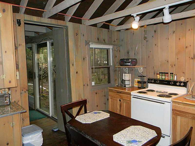 33 Spruce Point Road Ellsworth, ME 04605 - Photo 9 of 14 Kitchen.