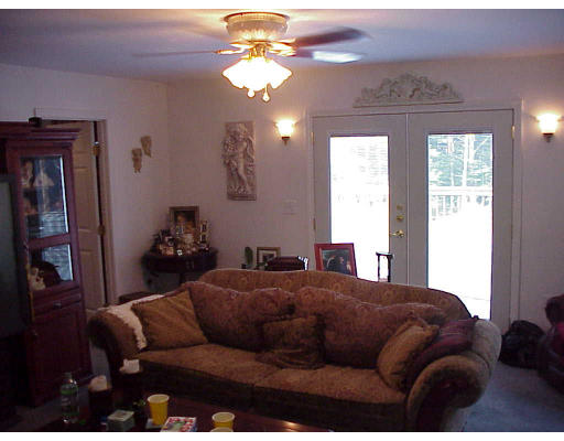 77 Reservoir Road Lunenburg, MA 01462 - Photo 5 of 8