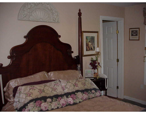 77 Reservoir Road Lunenburg, MA 01462 - Photo 7 of 8