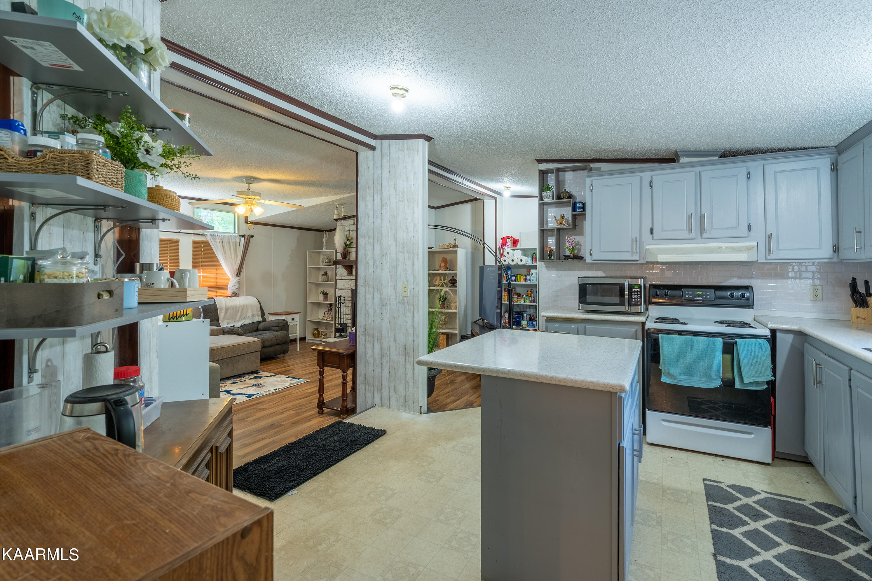 232 Shady Road Oliver Springs, TN 37840 - Photo 8 of 19 A7303596-HDR