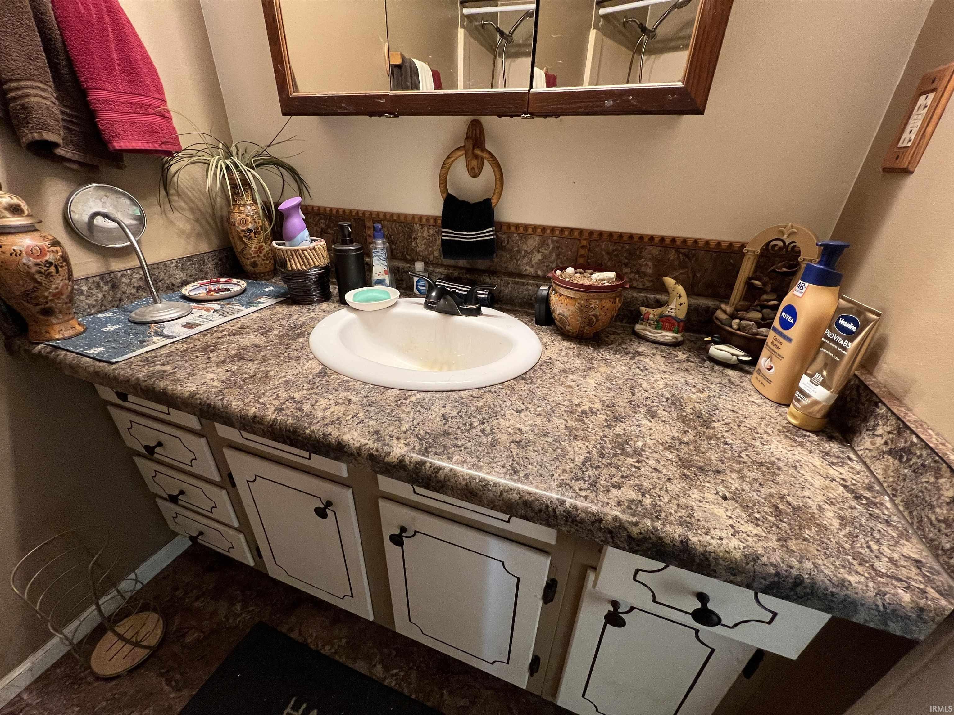 10116 Yoder Road Yoder, IN 46798 - Photo 13 of 25