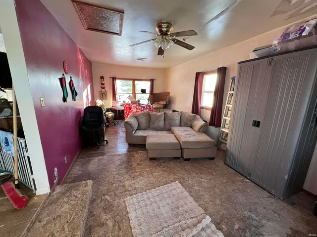 $173,000 | 10116 Yoder Road, Yoder, IN 46798