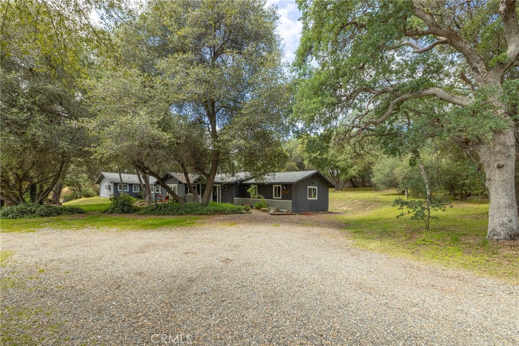 46320 Oonay Nation Road Coarsegold, CA 93614 - Photo 6 of 83
