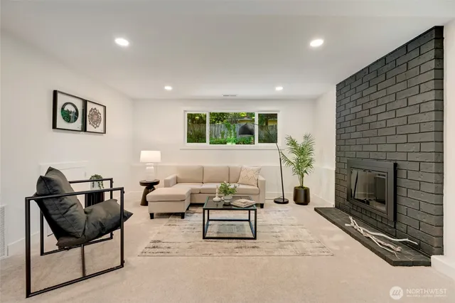 $1,091,500 | 20126 81st Avenue West, Edmonds, WA 98026