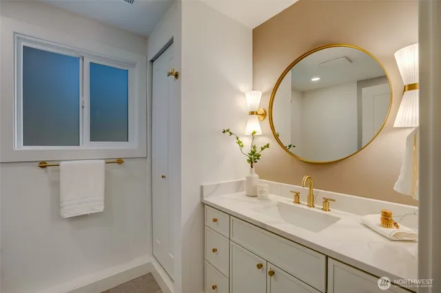 $1,091,500 | 20126 81st Avenue West, Edmonds, WA 98026