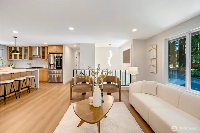 $1,091,500 | 20126 81st Avenue West, Edmonds, WA 98026