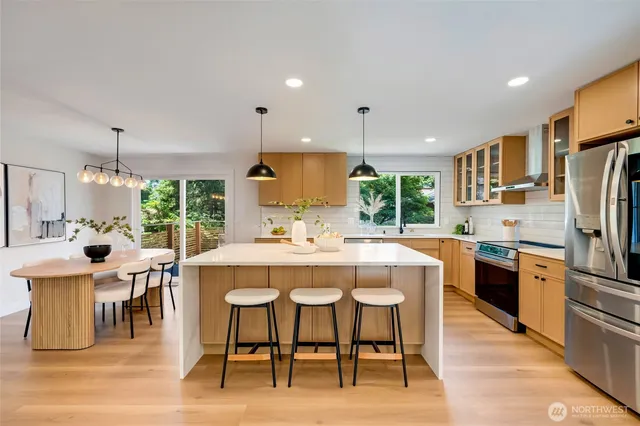 $1,091,500 | 20126 81st Avenue West, Edmonds, WA 98026