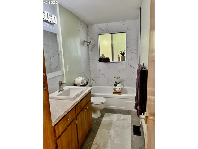 $522,900 | 15316 Southeast Lee Avenue, Milwaukie, OR 97267