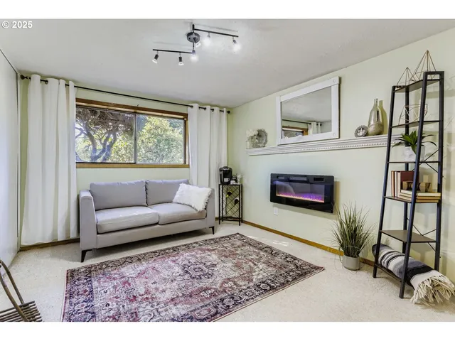 $522,900 | 15316 Southeast Lee Avenue, Milwaukie, OR 97267