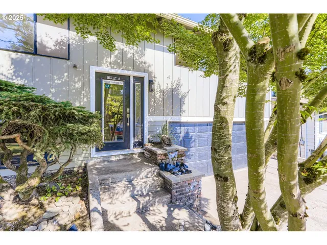 $522,900 | 15316 Southeast Lee Avenue, Milwaukie, OR 97267