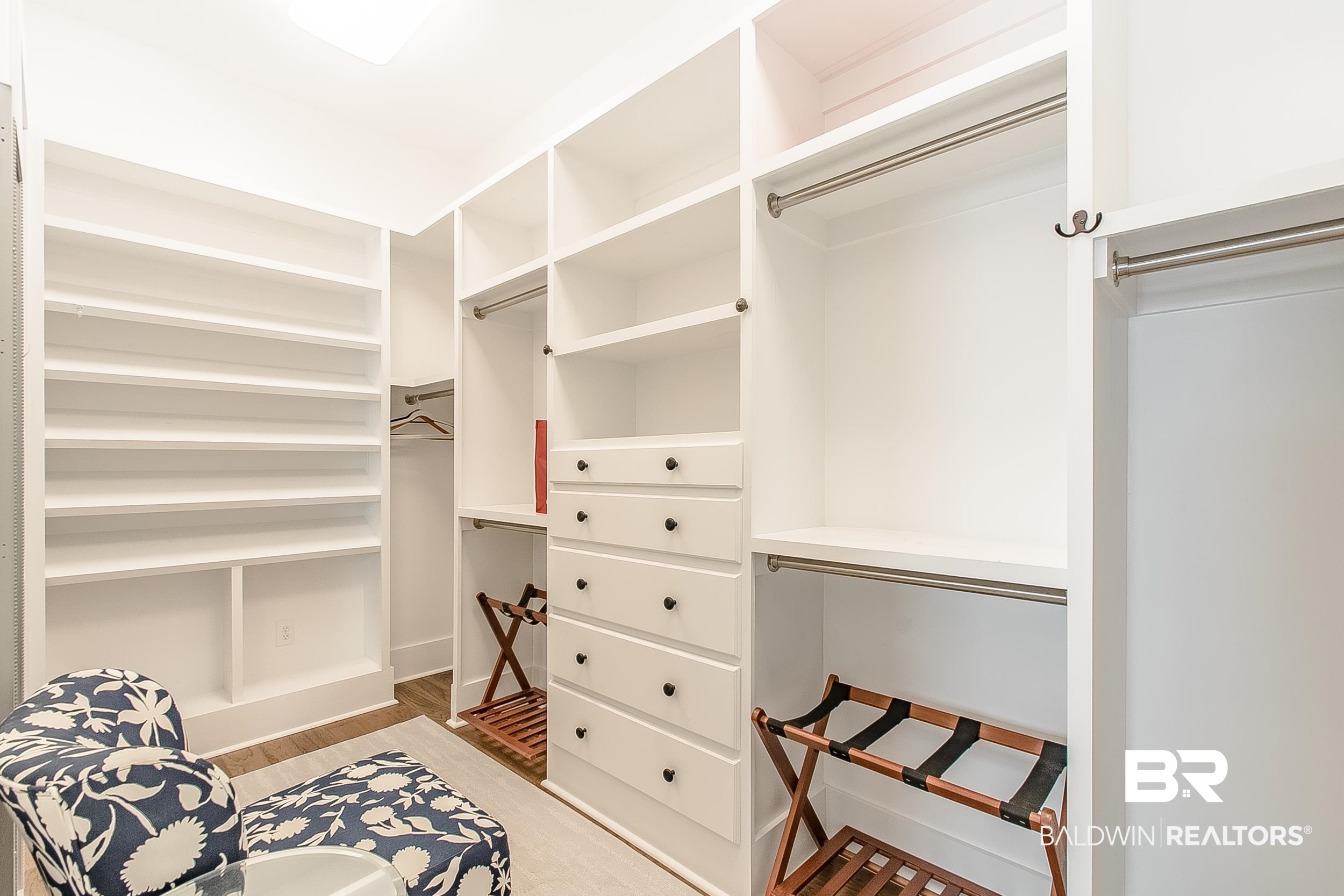 6 Minnich Court Fairhope, AL 36532 - Photo 23 of 50 Walk in closet