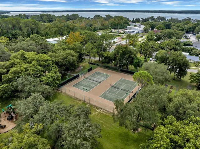 a view of a yard with a street