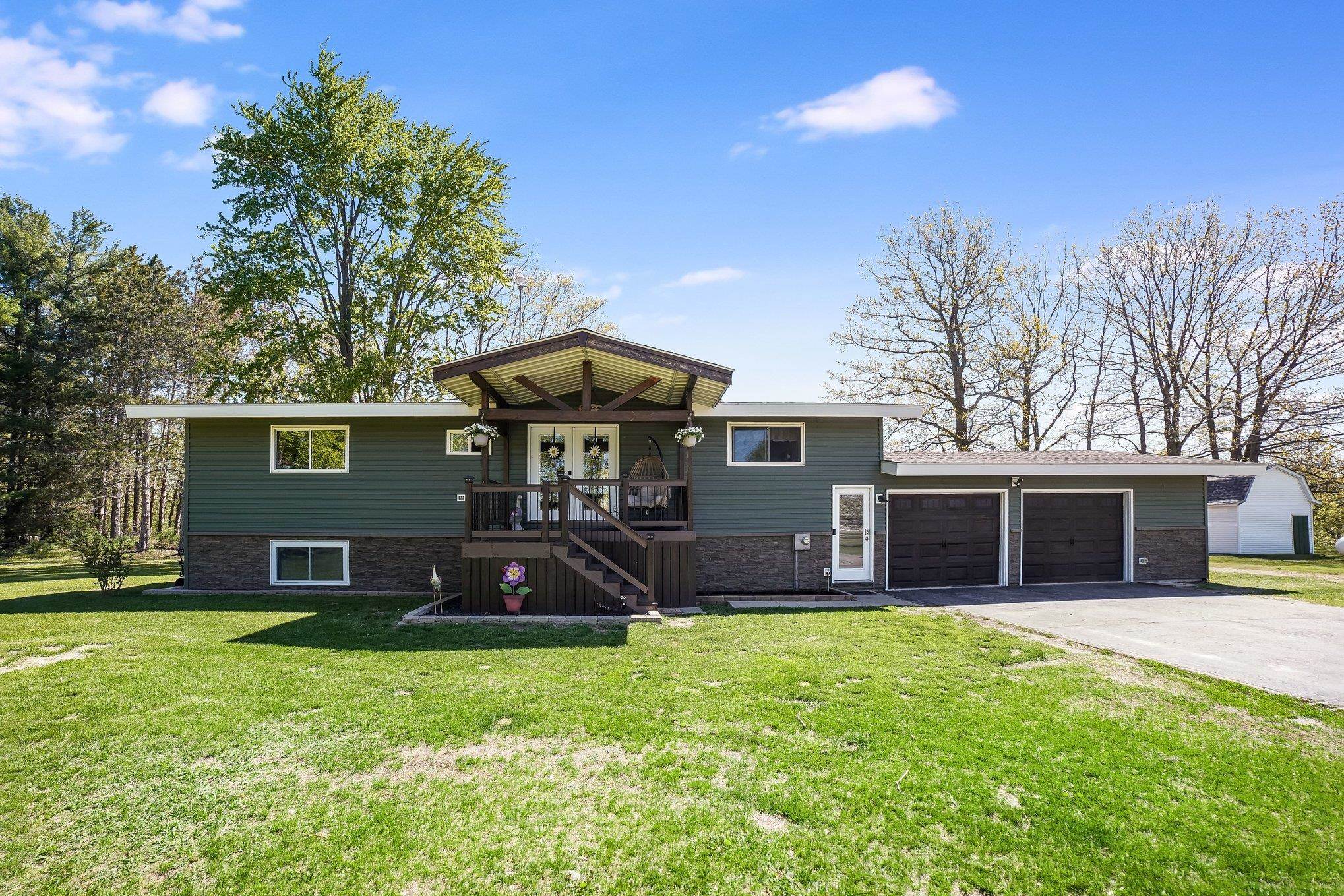 4381 West Pine River Road St. Louis, MI 48880 - Photo 1 of 34