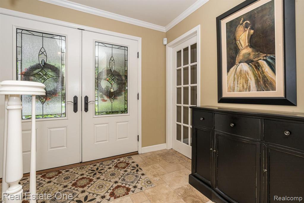 763 Birch Tree Lane Rochester Hills, MI 48306 - Photo 4 of 44