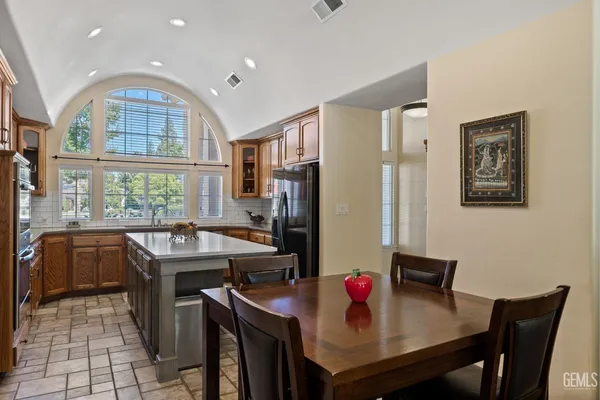 $749,000 | Undisclosed Address, Bakersfield, CA 93311