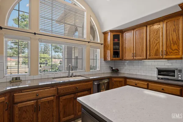 $749,000 | Undisclosed Address, Bakersfield, CA 93311