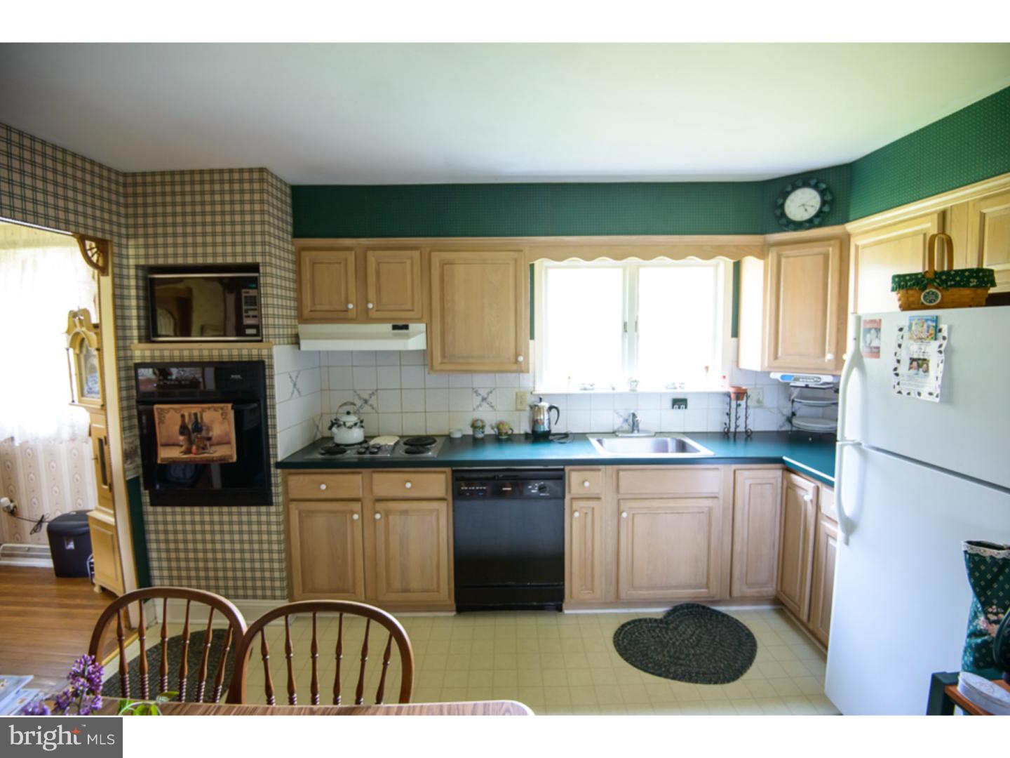 221 Moyer Road Perkasie, PA 18944 - Photo 9 of 25 Gallery Image 9