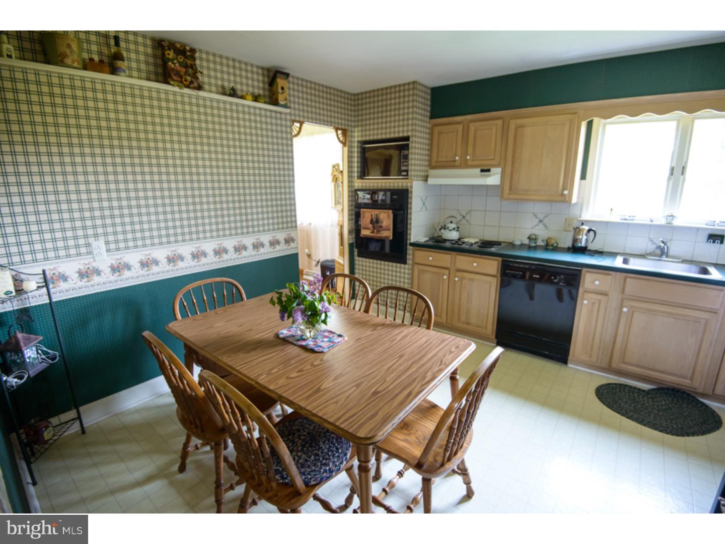 221 Moyer Road Perkasie, PA 18944 - Photo 10 of 25 Gallery Image 10