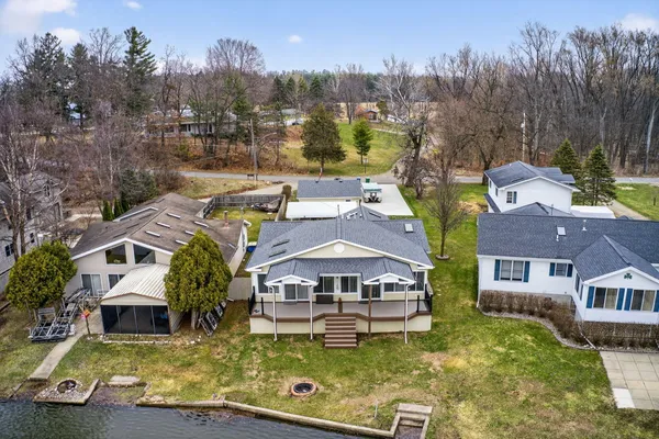 $475,000 | 3741 North Blackstone Avenue, Colon, MI 49040