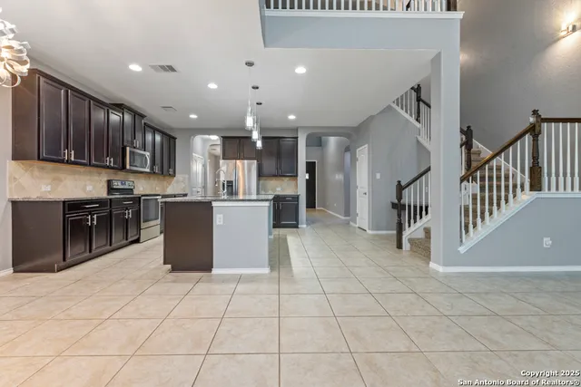 $2,300 | 10419 Bulwark Peak, Converse, TX 78109