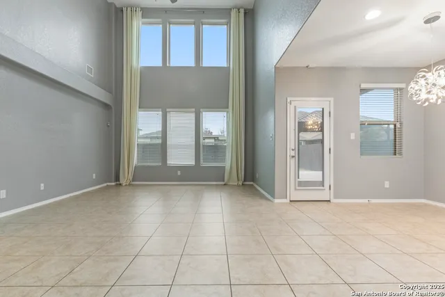 $2,300 | 10419 Bulwark Peak, Converse, TX 78109