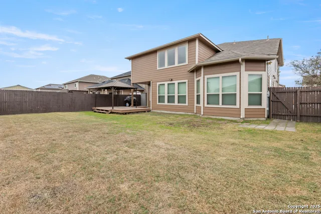 $2,300 | 10419 Bulwark Peak, Converse, TX 78109