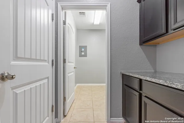 $2,300 | 10419 Bulwark Peak, Converse, TX 78109