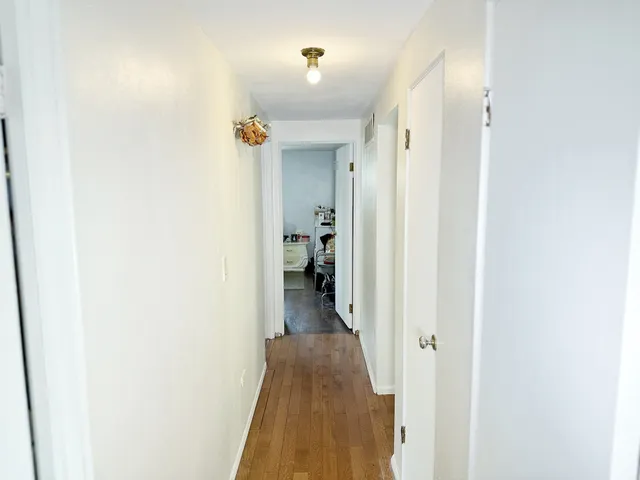 $229,400 | 2210 Hermon Avenue, Zion, IL 60099