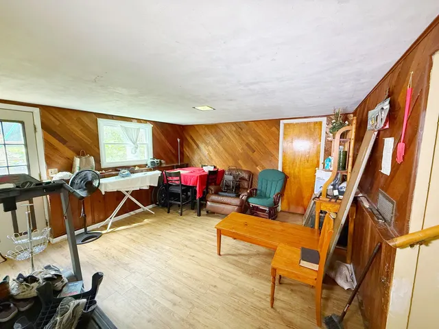 $229,400 | 2210 Hermon Avenue, Zion, IL 60099