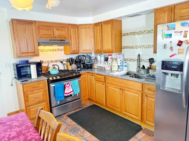 $229,400 | 2210 Hermon Avenue, Zion, IL 60099