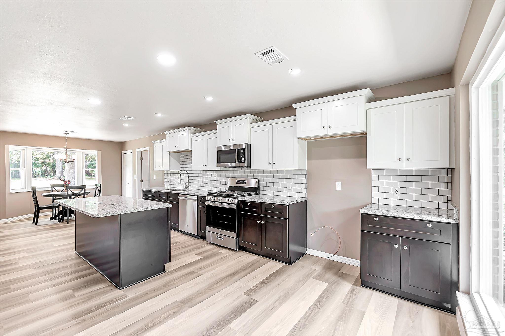 4261 Pace Lane Pace, FL 32571 - Photo 11 of 33