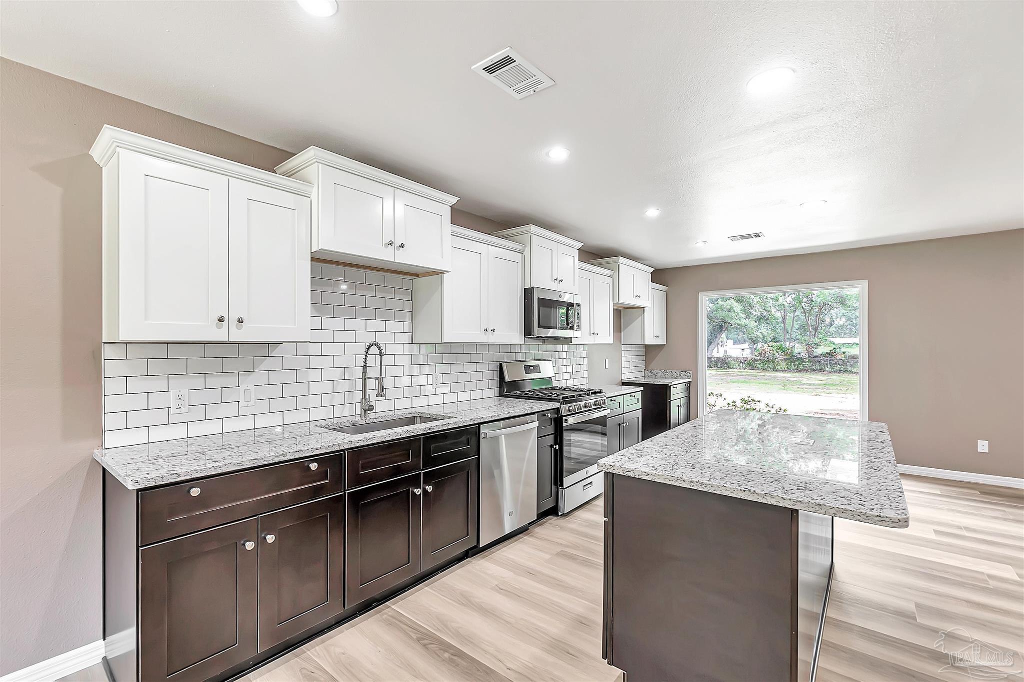 4261 Pace Lane Pace, FL 32571 - Photo 10 of 33