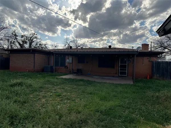 $1,650 | 717 South La Salle Drive, Abilene, TX 79605