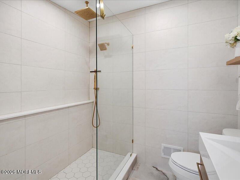 16 Clinton Street Matawan, NJ 07747 - Photo 15 of 24 16-Bath 1B