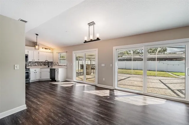 $3,300 | 714 Satin Leaf Avenue, Oldsmar, FL 34677