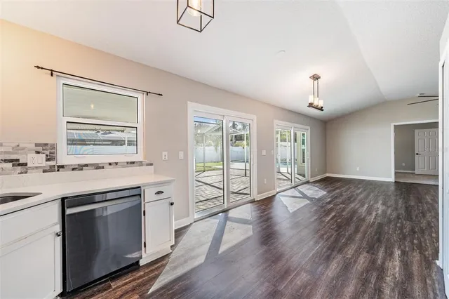 $3,300 | 714 Satin Leaf Avenue, Oldsmar, FL 34677