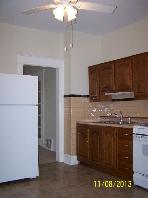 2138 Rockingham Road Davenport, IA 52802 - Photo 13 of 24 Gallery Image 13