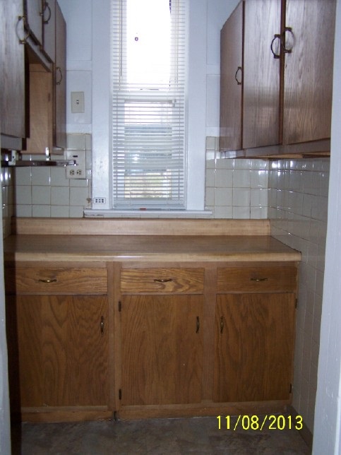 2138 Rockingham Road Davenport, IA 52802 - Photo 14 of 24 Gallery Image 14