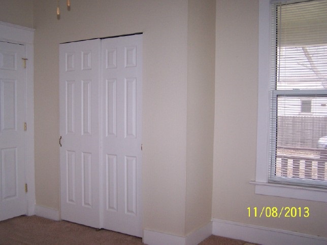 2138 Rockingham Road Davenport, IA 52802 - Photo 16 of 24 Gallery Image 16