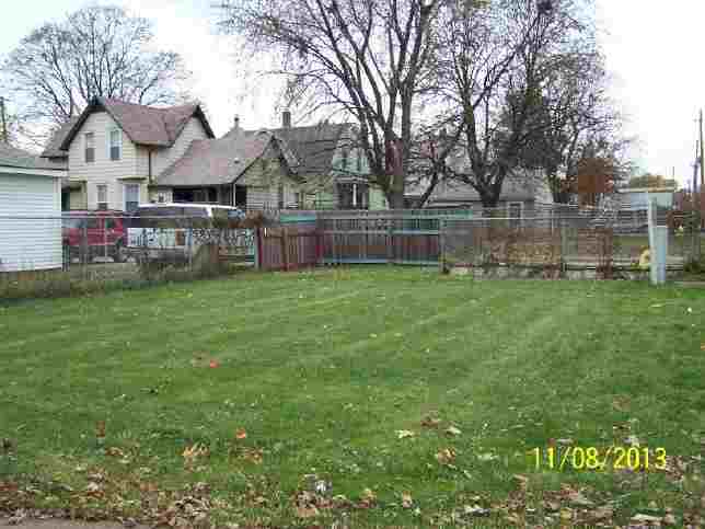 2138 Rockingham Road Davenport, IA 52802 - Photo 6 of 24 Gallery Image 6