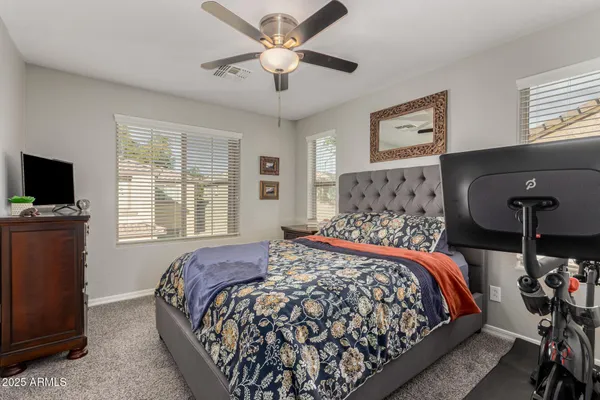 $1,900 | 3635 West Thalia Court, Phoenix, AZ 85086