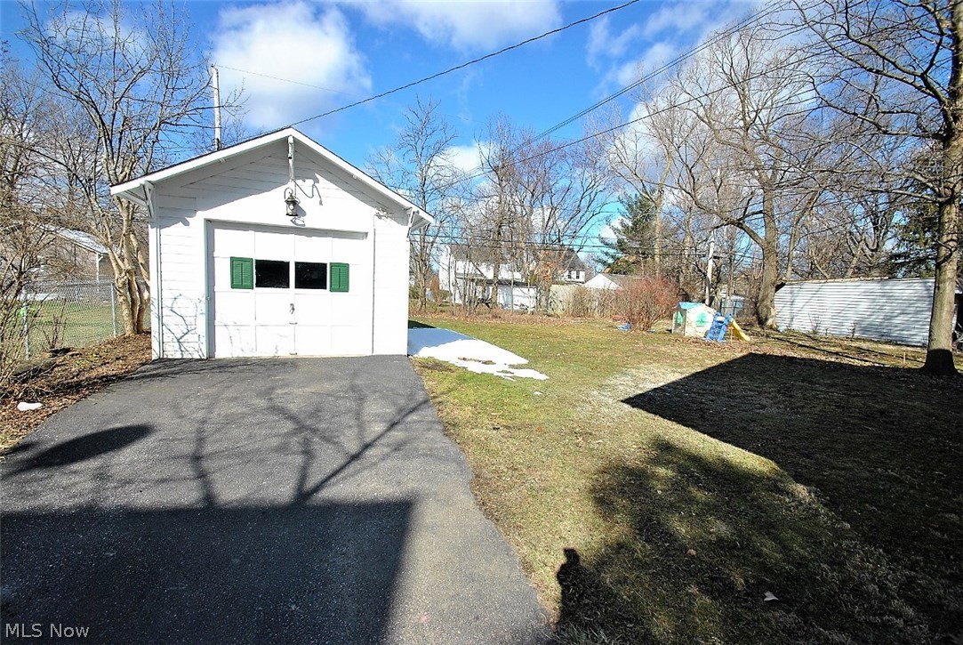 2456 Eaton Road Cleveland, OH 44118 - Photo 30 of 30 Large, deep yard!