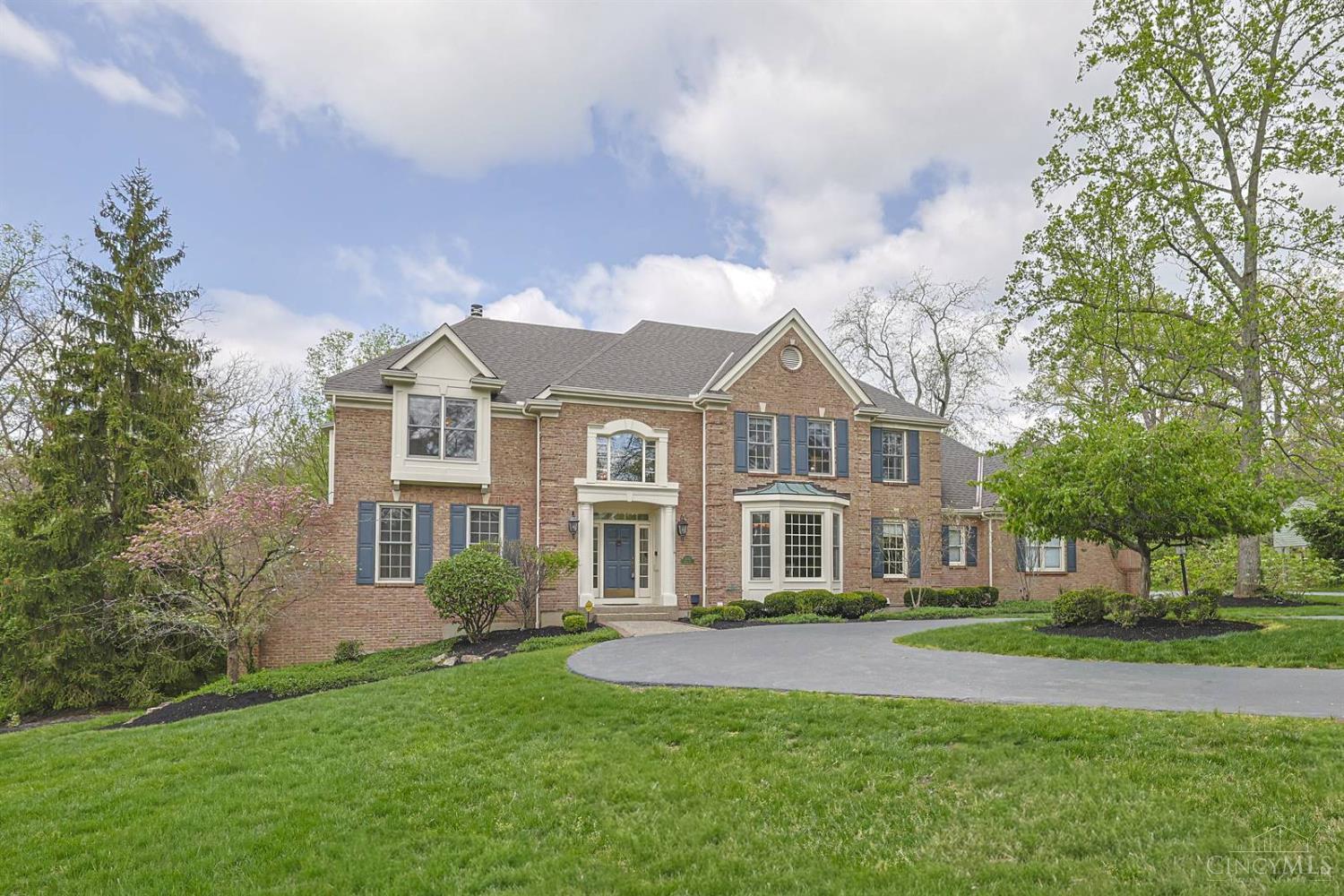 4725 Miami Road Cincinnati, OH 45243 - Photo 1 of 83