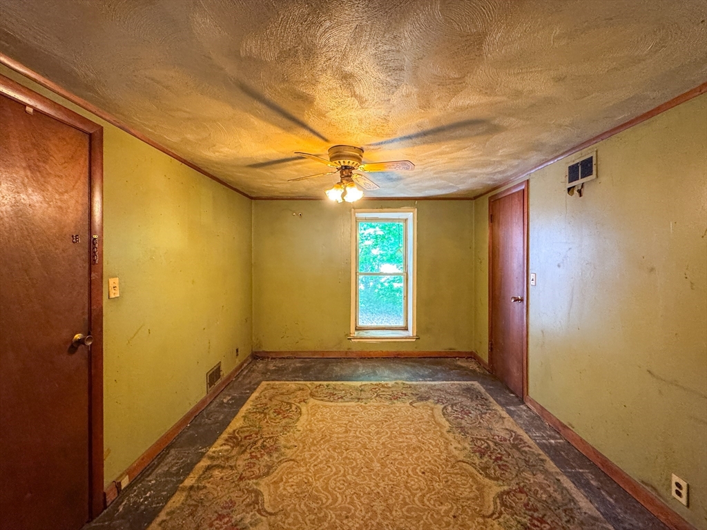 332 Batchelor Street Granby, MA 01033 - Photo 11 of 33