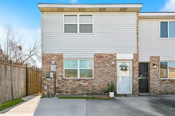 $92,000 | 11830 West Barrington Drive, New Orleans, LA 70128