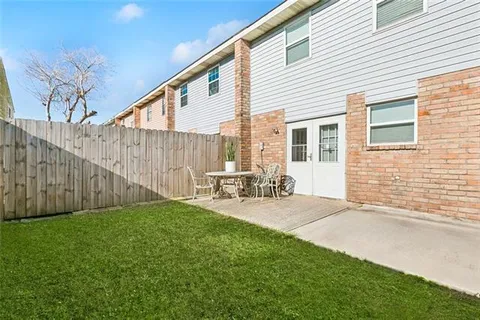 $92,000 | 11830 West Barrington Drive, New Orleans, LA 70128