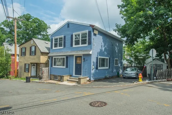 $2,900 | 37 Embury Place, Mount Tabor, NJ 07878