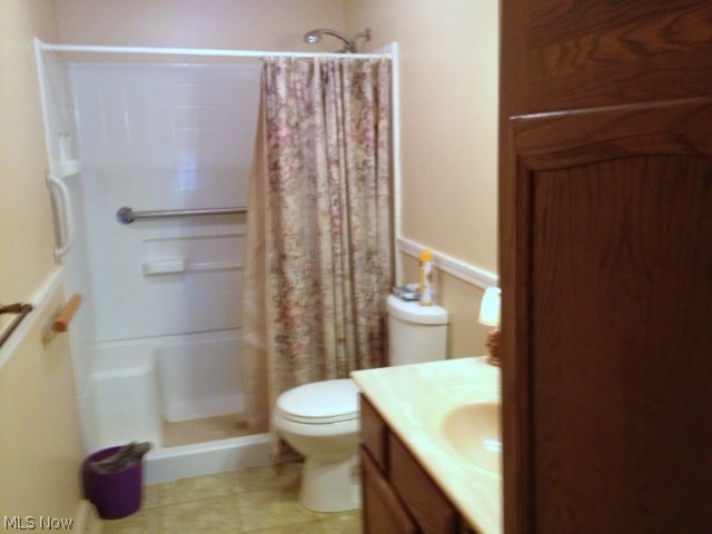 4715 7th Street Northwest Canton, OH 44708 - Photo 7 of 14 Shower has been updated for handicap accessibility.